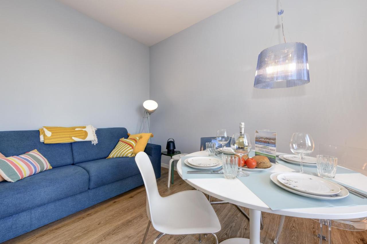 Blue Suite Apartment 西尔米奥奈 外观 照片
