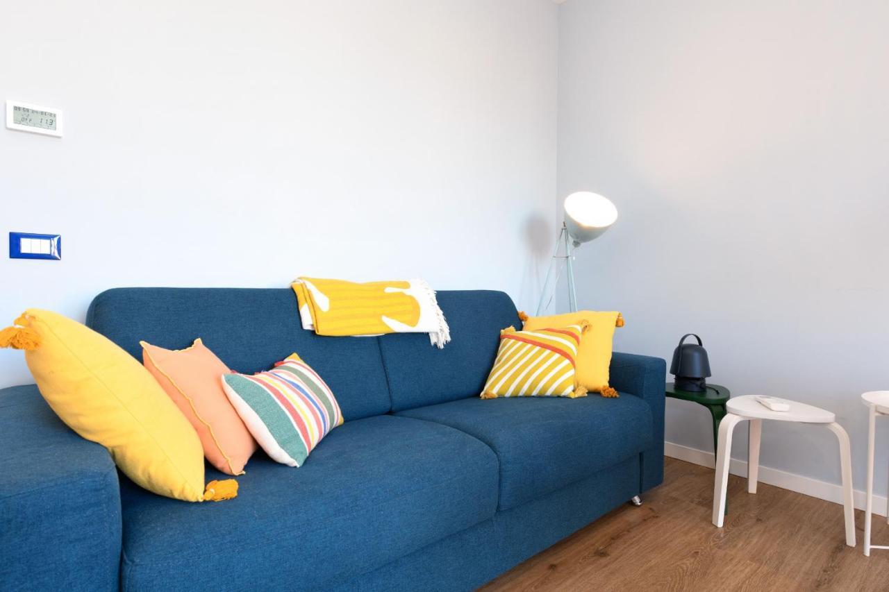 Blue Suite Apartment 西尔米奥奈 外观 照片